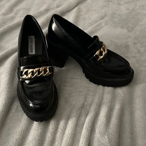 Steve Madden Black Nakos Pump